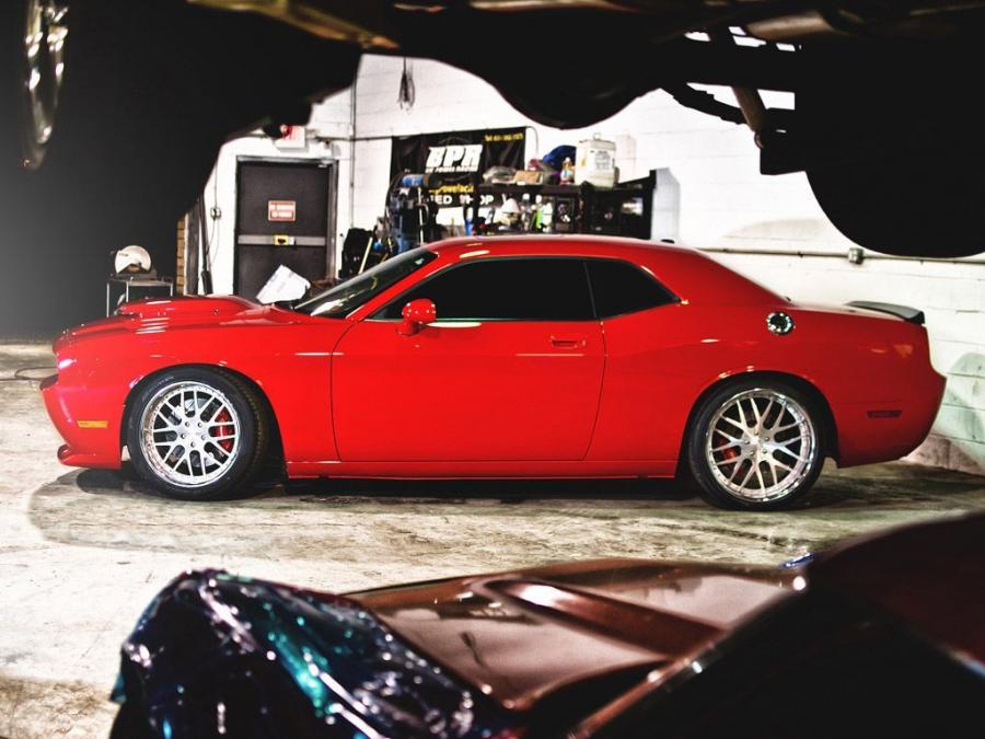  Dodge Challenger SRT8 by D2Forged 2012 года  (фото 4 из 4)